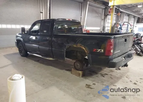 2005 Chevrolet Silverado 1500 Z71 z USA, uszkodzony, nr VIN 1GCEK19Z65Z145182